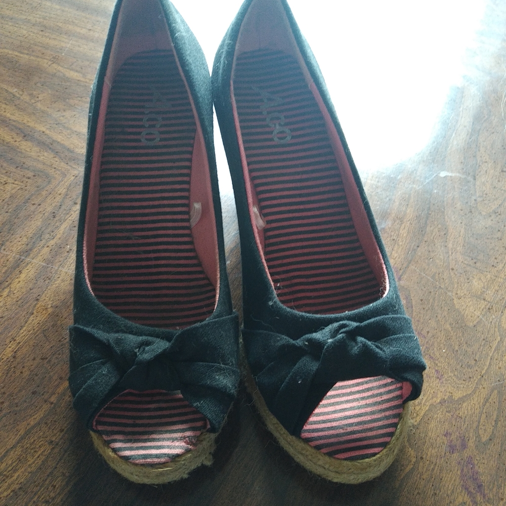 ACO size 6 wedges